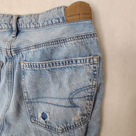 American Eagle Jeans Women's Light Wash Size 6 Distressed Baggy Wide Leg - Picture 8 of 16